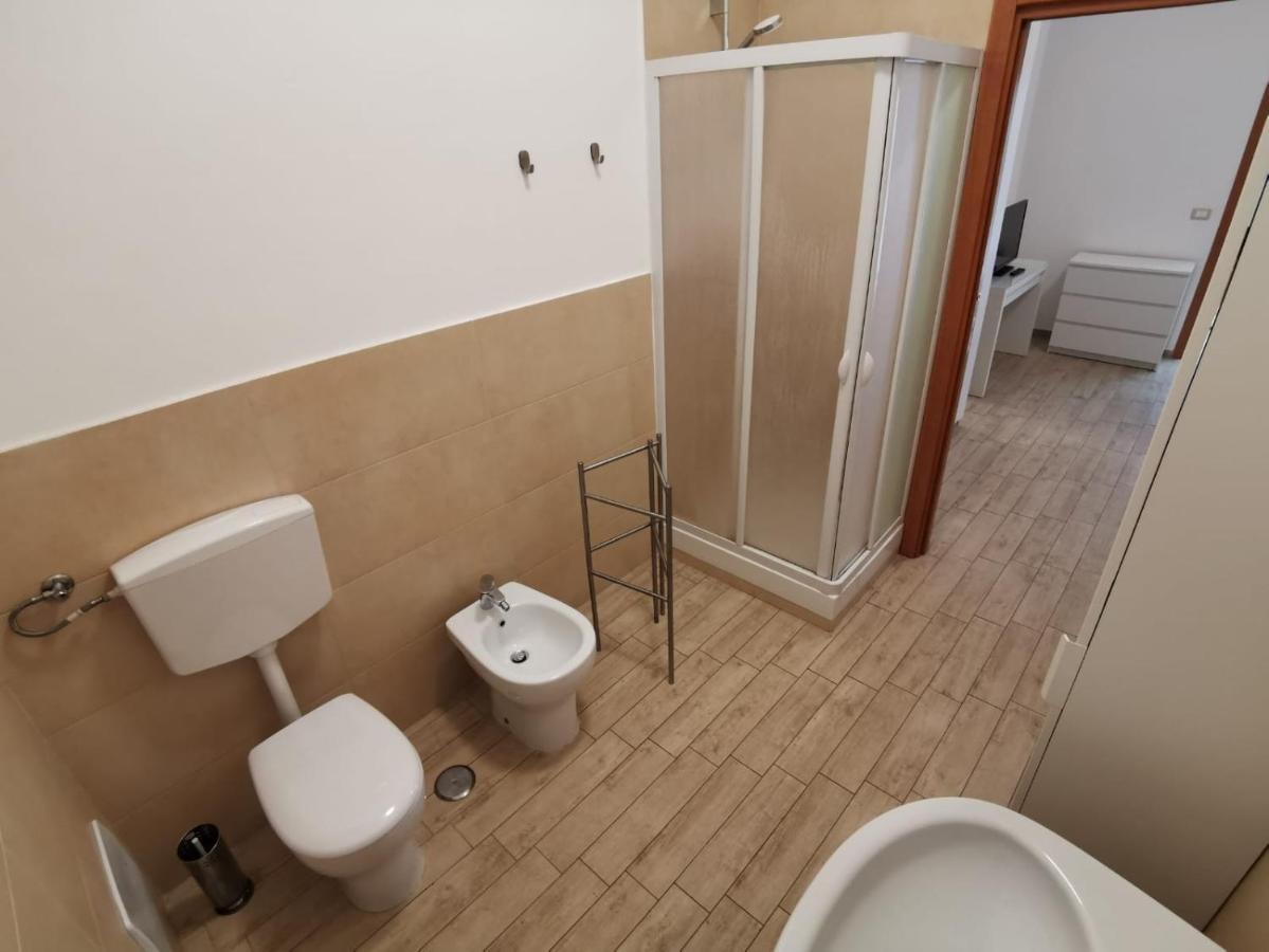 All' Ombra Del Faro - Mini Apartments Таранто Экстерьер фото
